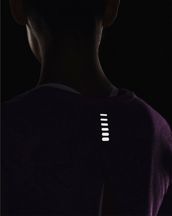 女士UA Streaker SnowCloud短袖T恤 in Purple image number 3
